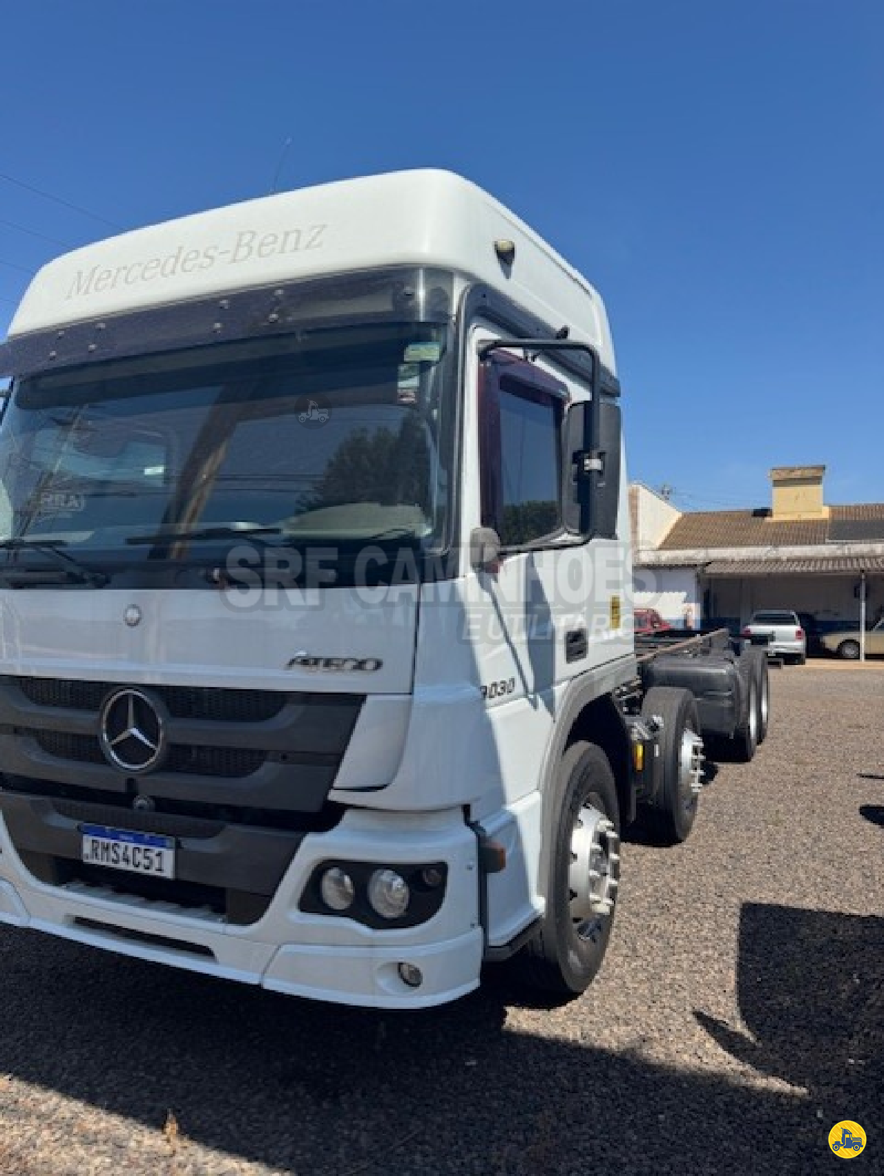 CAMINHAO MERCEDES-BENZ MB 3030 Baú Furgão BiTruck 8x2 SRF Caminhões - SP São José do Rio Preto SÃO PAULO SP